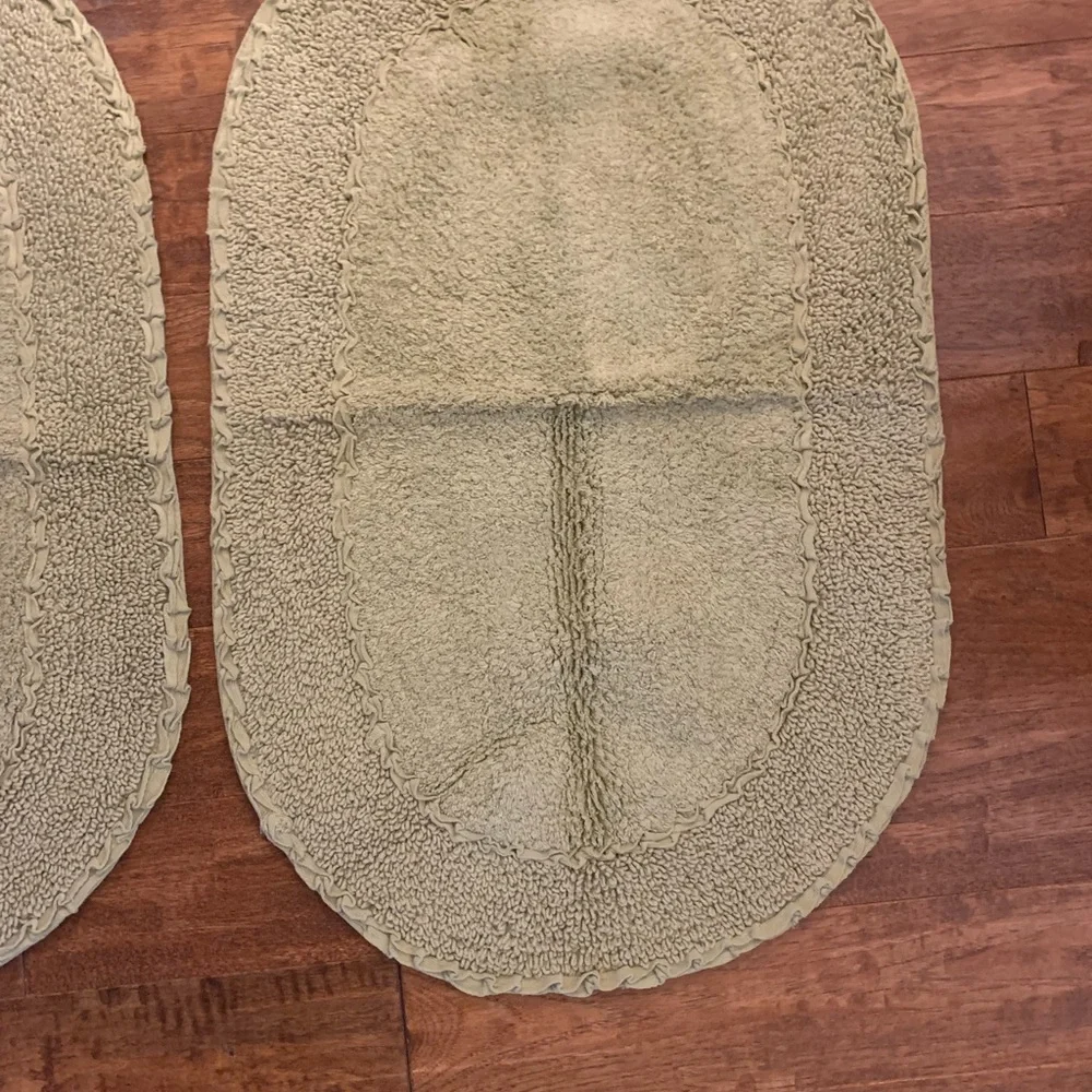 Yandel Double Ruffle Oval Bath Mats from Wayfair. 100% Cotton, Sage Green Color